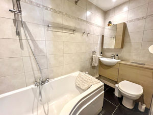 Photo 9- click for photo gallery